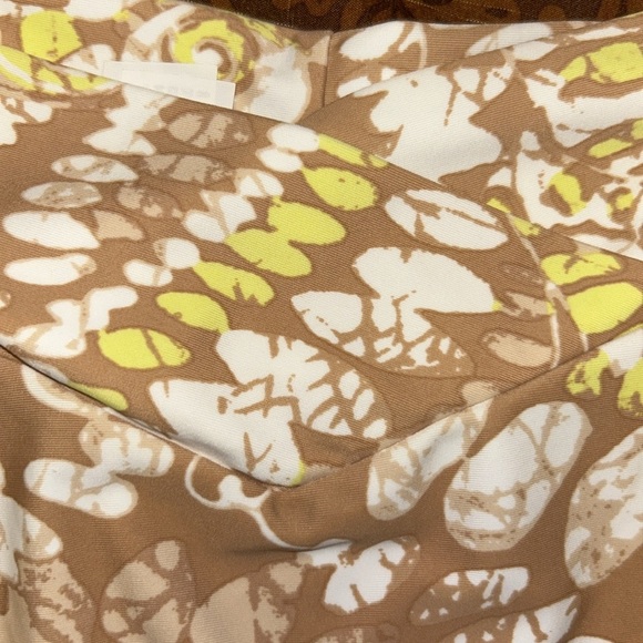 Aerie Cheekiest Coupe Tres
Echancree Bikini Bottom Size M - Picture 7 of 11